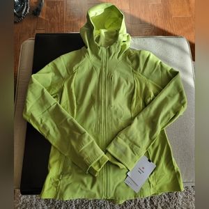Lululemon cross chill jacket size 14
